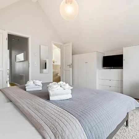 Unendliches Blau אולפניץ